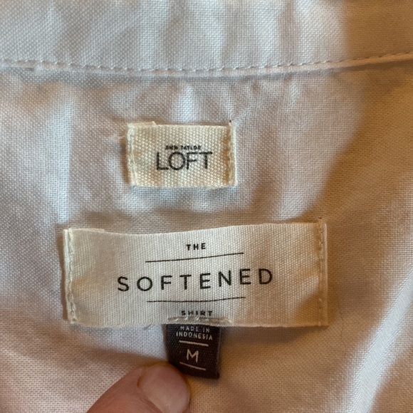 Ann Taylor LOFT “softened” cotton geometric button down blouse in crisp white. - Picture 6 of 8